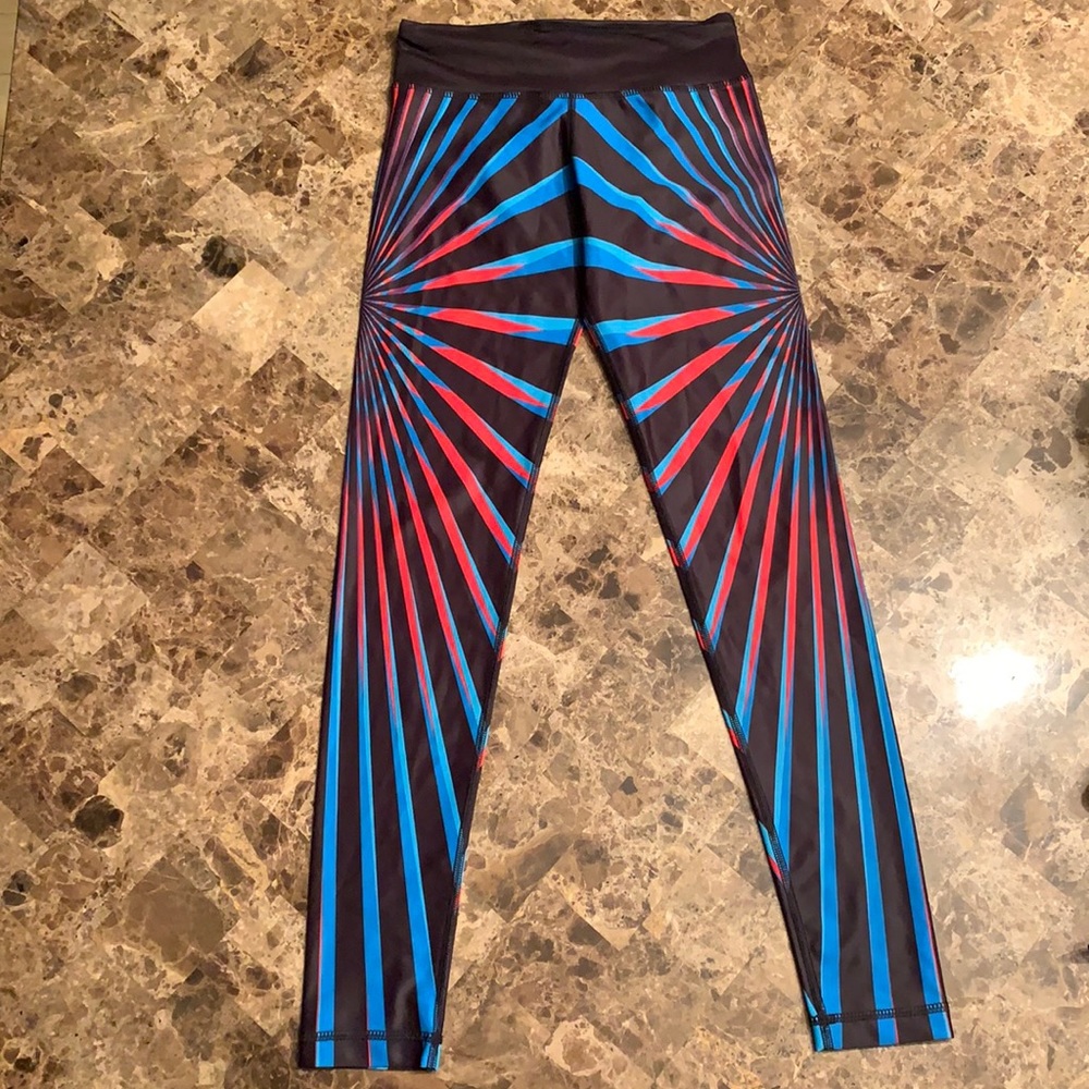 Six Deuce leggings, size small great condition!